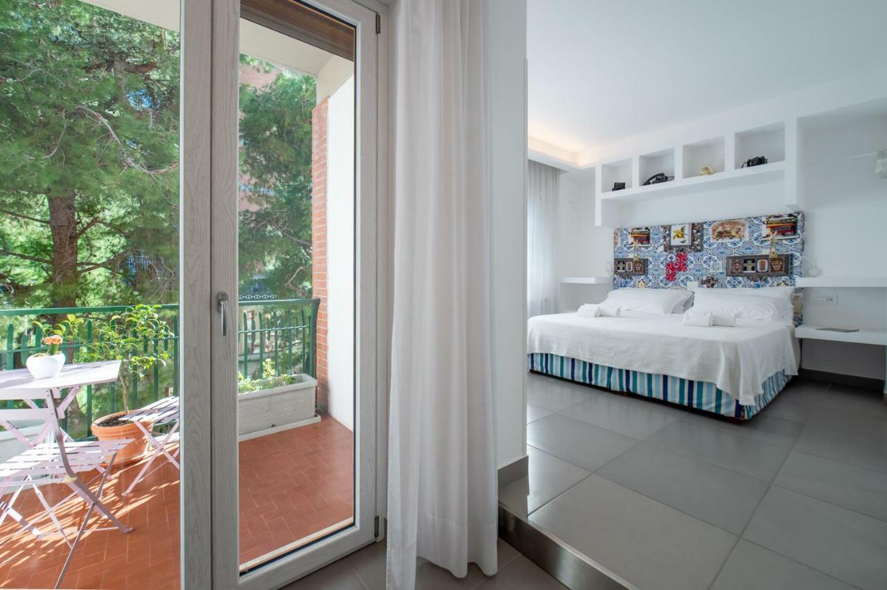 Casa Evelina Sorrento Bed & Breakfast ภายนอก รูปภาพ